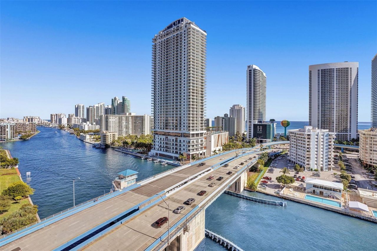 2602 E Hallandale Beach Blvd , Unit R707, Hallandale Beach, FL 33009 Photo