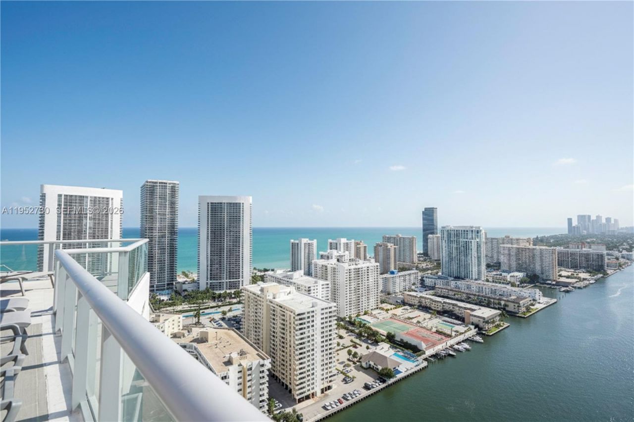 2602 E Hallandale Beach Blvd , Unit R707, Hallandale Beach, FL 33009 Photo