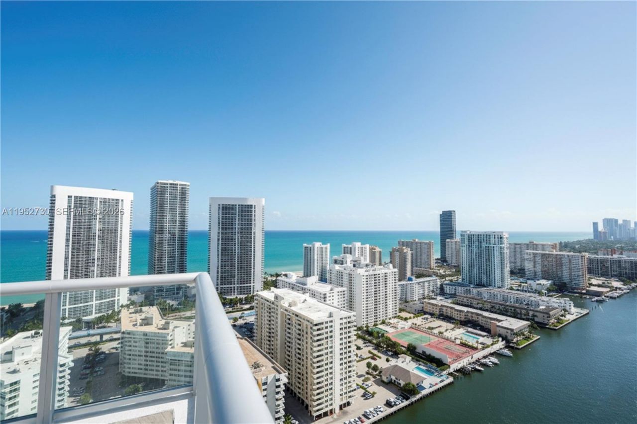 2602 E Hallandale Beach Blvd , Unit R707, Hallandale Beach, FL 33009 Photo