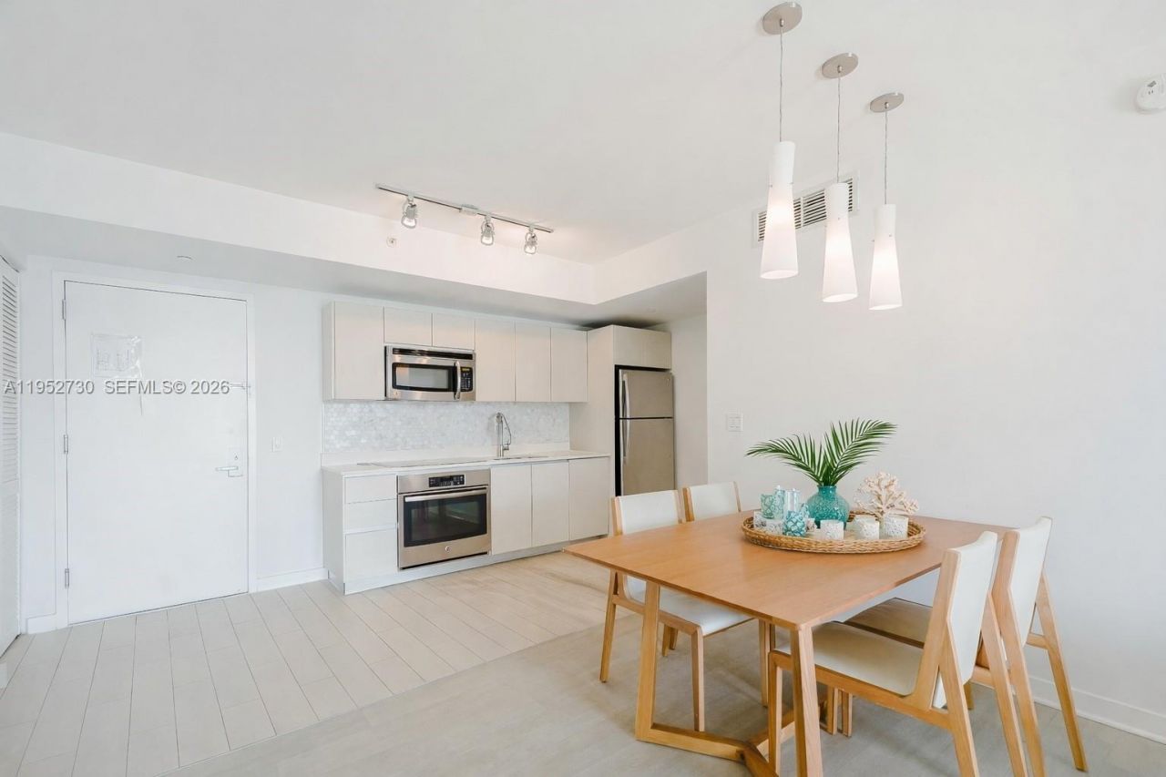 2602 E Hallandale Beach Blvd , Unit R707, Hallandale Beach, FL 33009 Photo