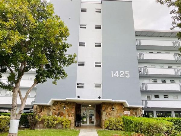 1425 Atlantic Shores Blvd, Unit 209, Hallandale Beach, FL 33009