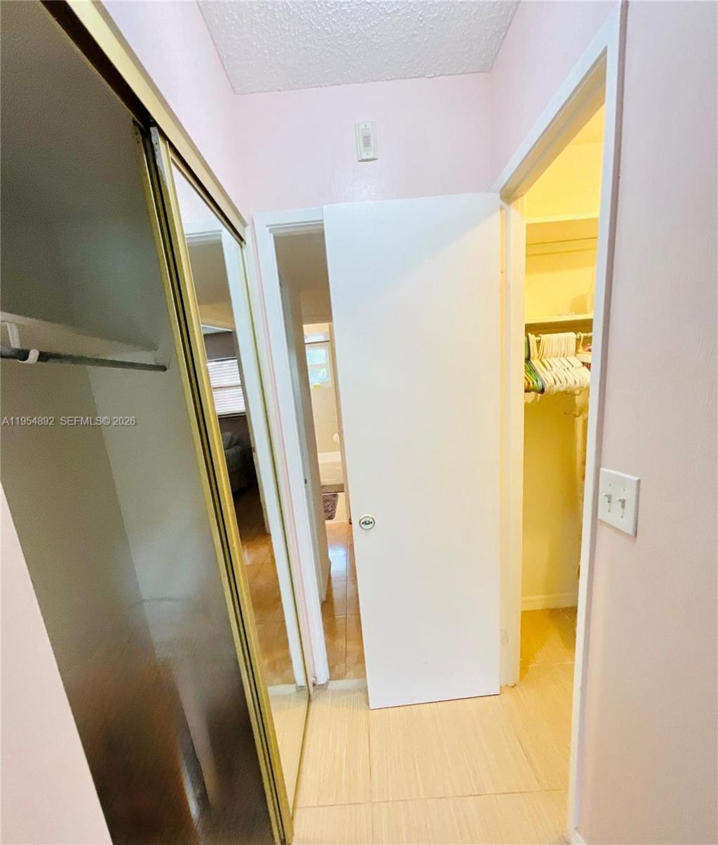 1425 Atlantic Shores Blvd, Unit 209, Hallandale Beach, FL 33009 Photo