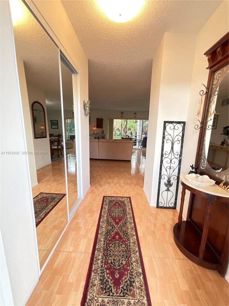 1425 Atlantic Shores Blvd, Unit 209, Hallandale Beach, FL 33009 Photo