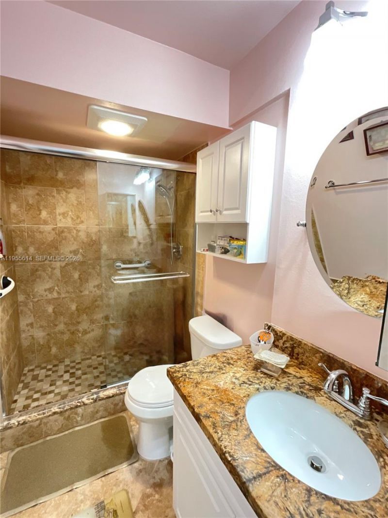 1425 Atlantic Shores Blvd, Unit 209, Hallandale Beach, FL 33009 Photo