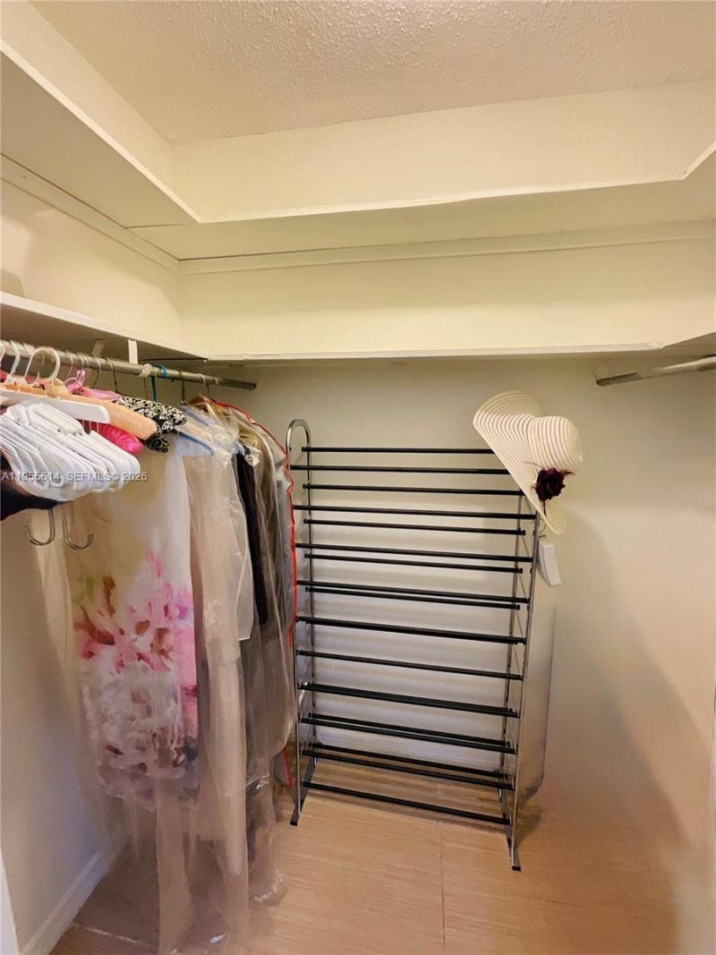 1425 Atlantic Shores Blvd, Unit 209, Hallandale Beach, FL 33009 Photo