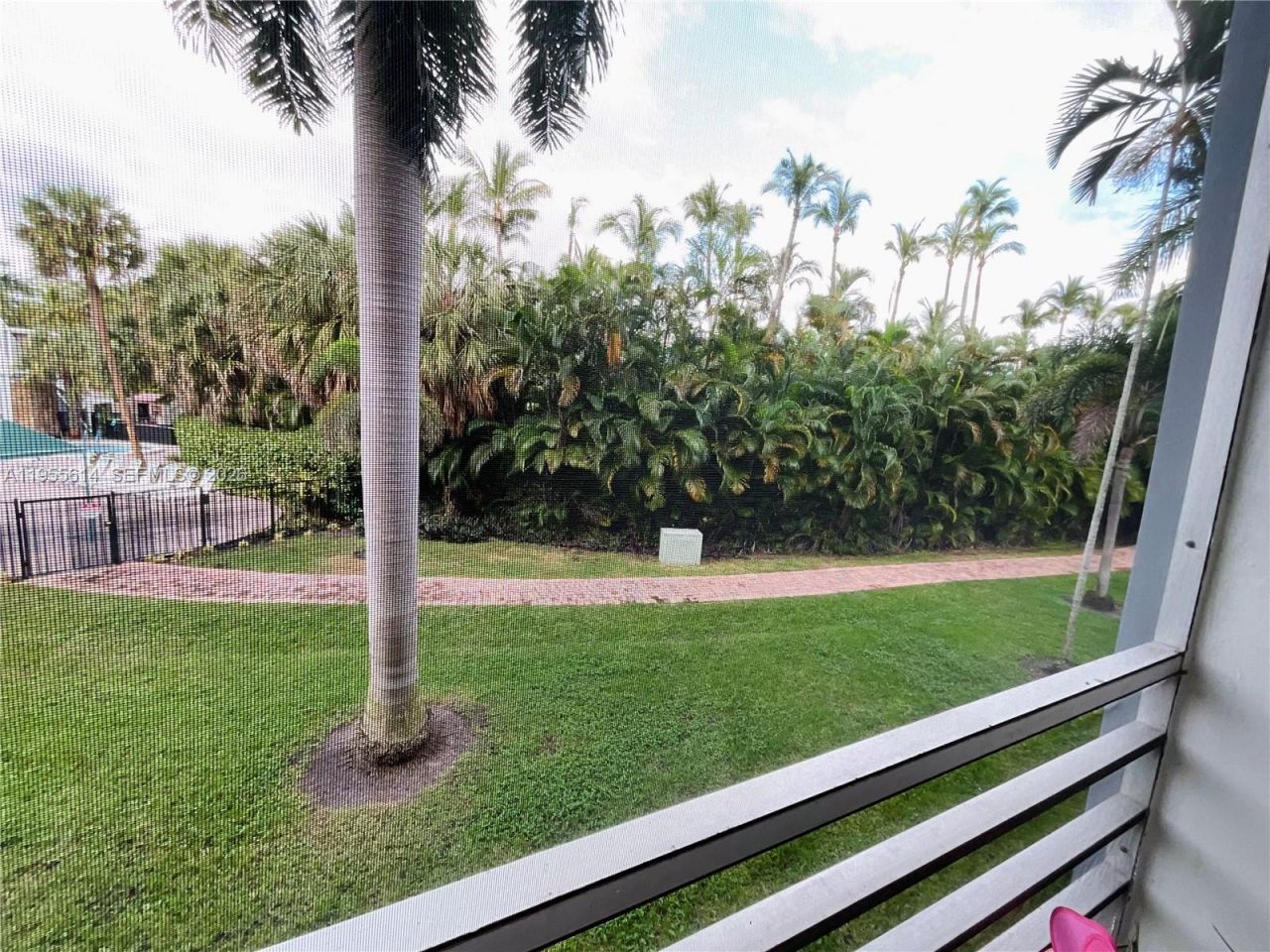 1425 Atlantic Shores Blvd, Unit 209, Hallandale Beach, FL 33009 Photo