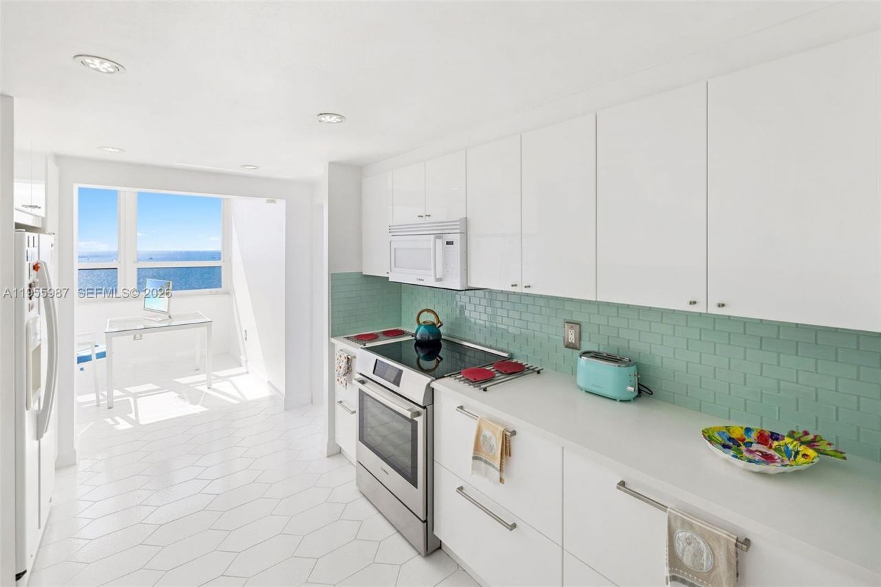 1 Grove Isle Dr , Unit A1102, Miami, FL 33133 Photo