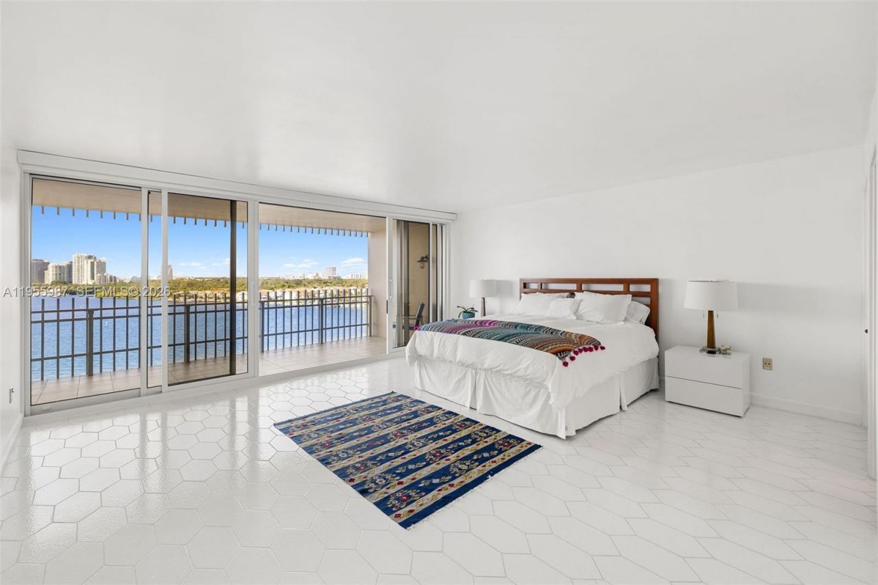 1 Grove Isle Dr , Unit A1102, Miami, FL 33133 Photo