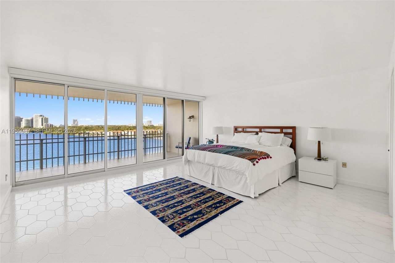 1 Grove Isle Dr , Unit A1102, Miami, FL 33133 Photo