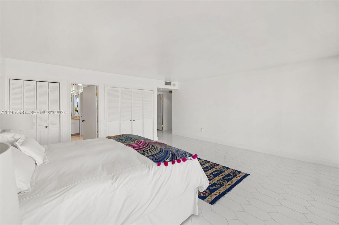 1 Grove Isle Dr , Unit A1102, Miami, FL 33133 Photo