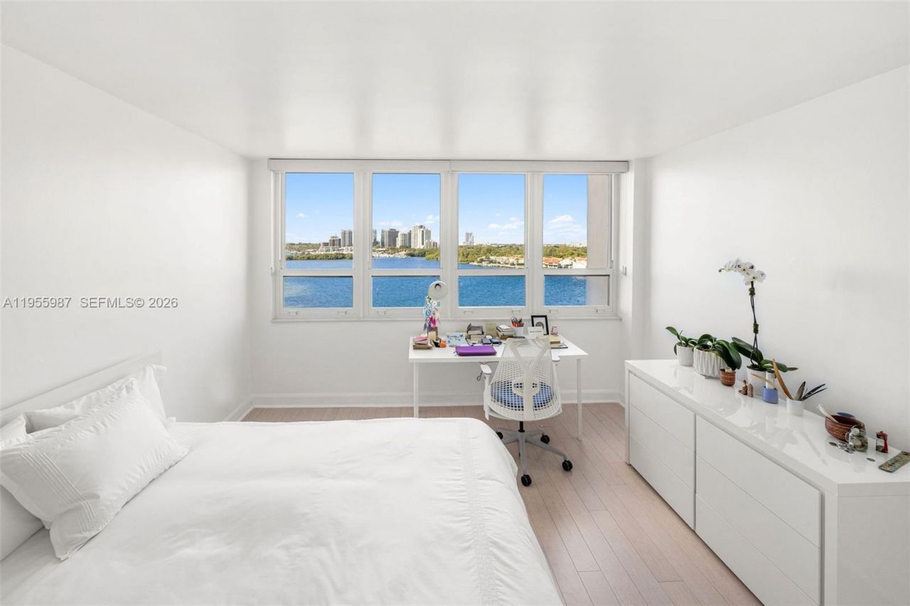 1 Grove Isle Dr , Unit A1102, Miami, FL 33133 Photo