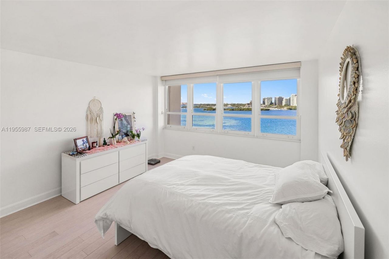 1 Grove Isle Dr , Unit A1102, Miami, FL 33133 Photo