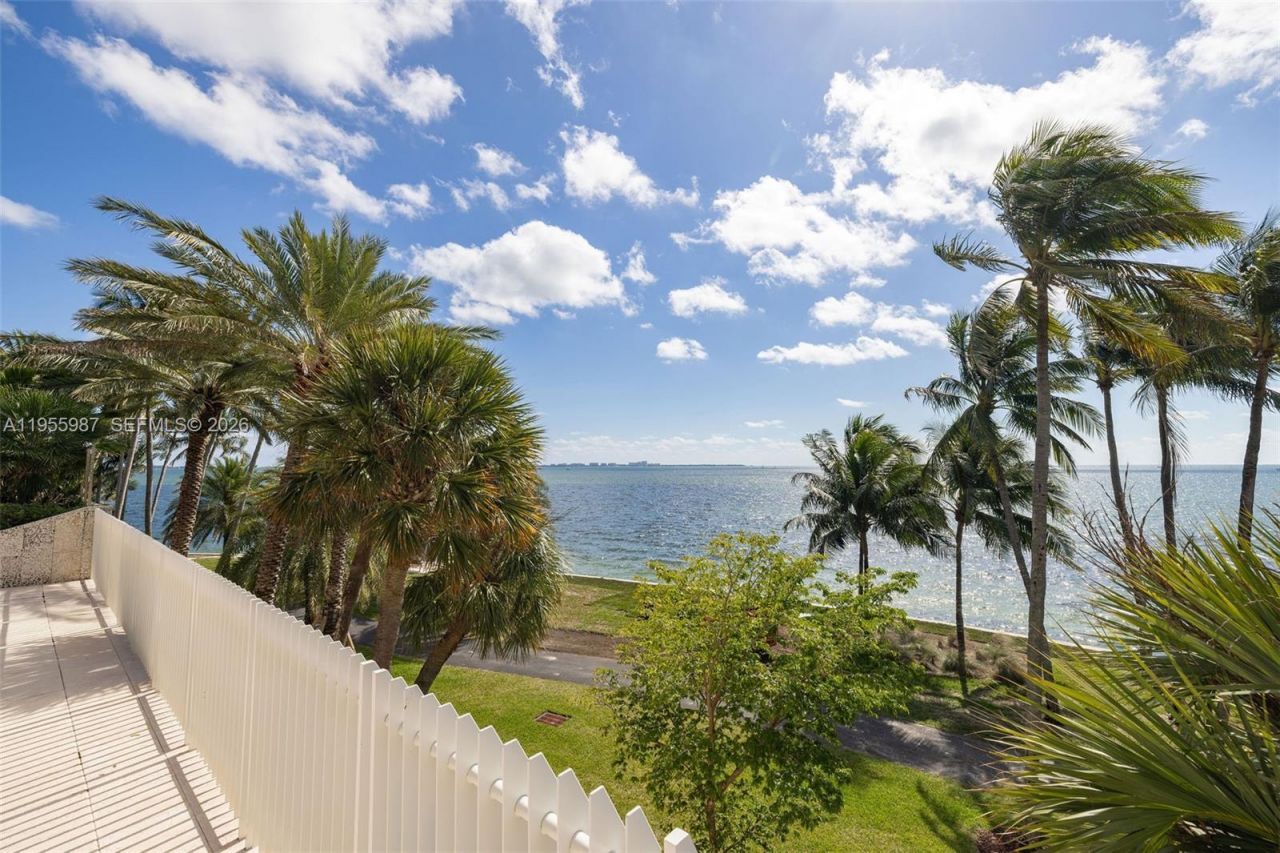 1 Grove Isle Dr , Unit A1102, Miami, FL 33133 Photo