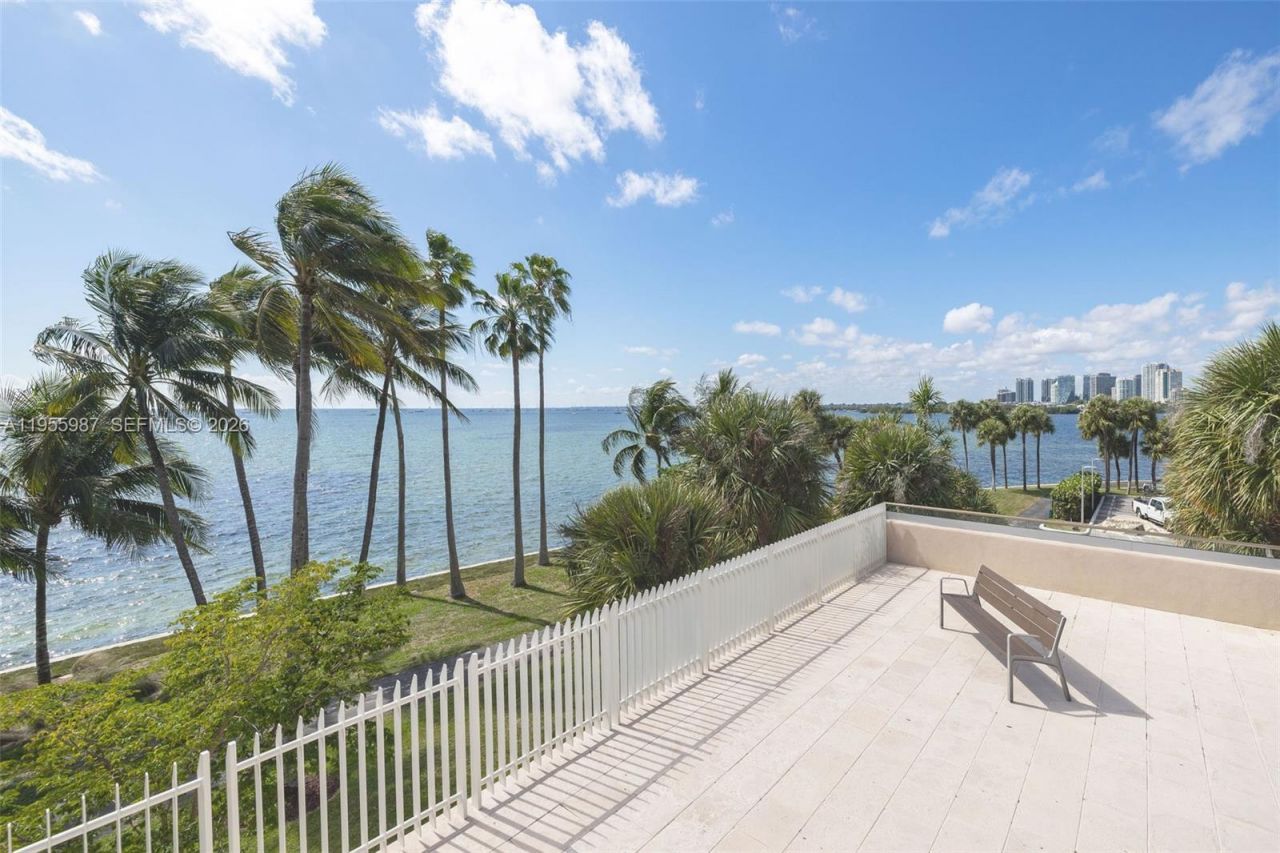 1 Grove Isle Dr , Unit A1102, Miami, FL 33133 Photo