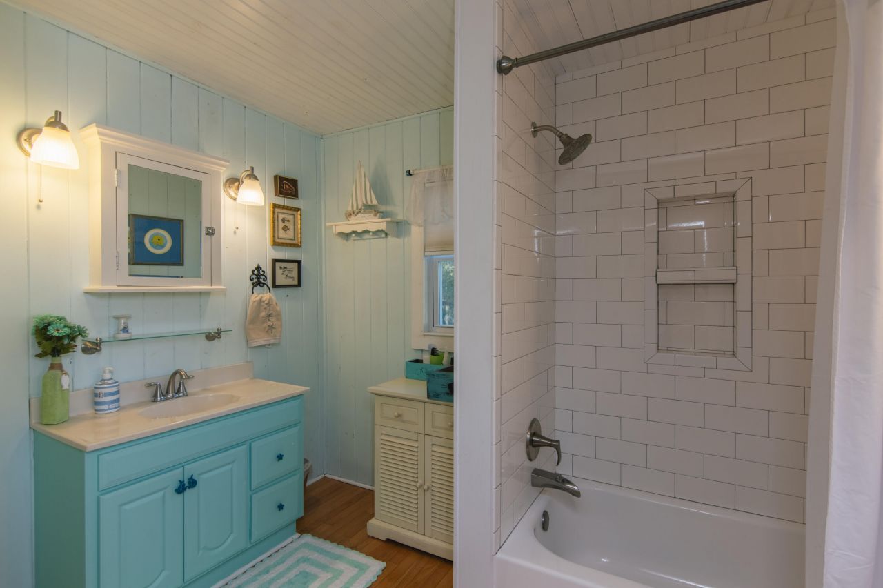 3304 Fort Street Photo 12