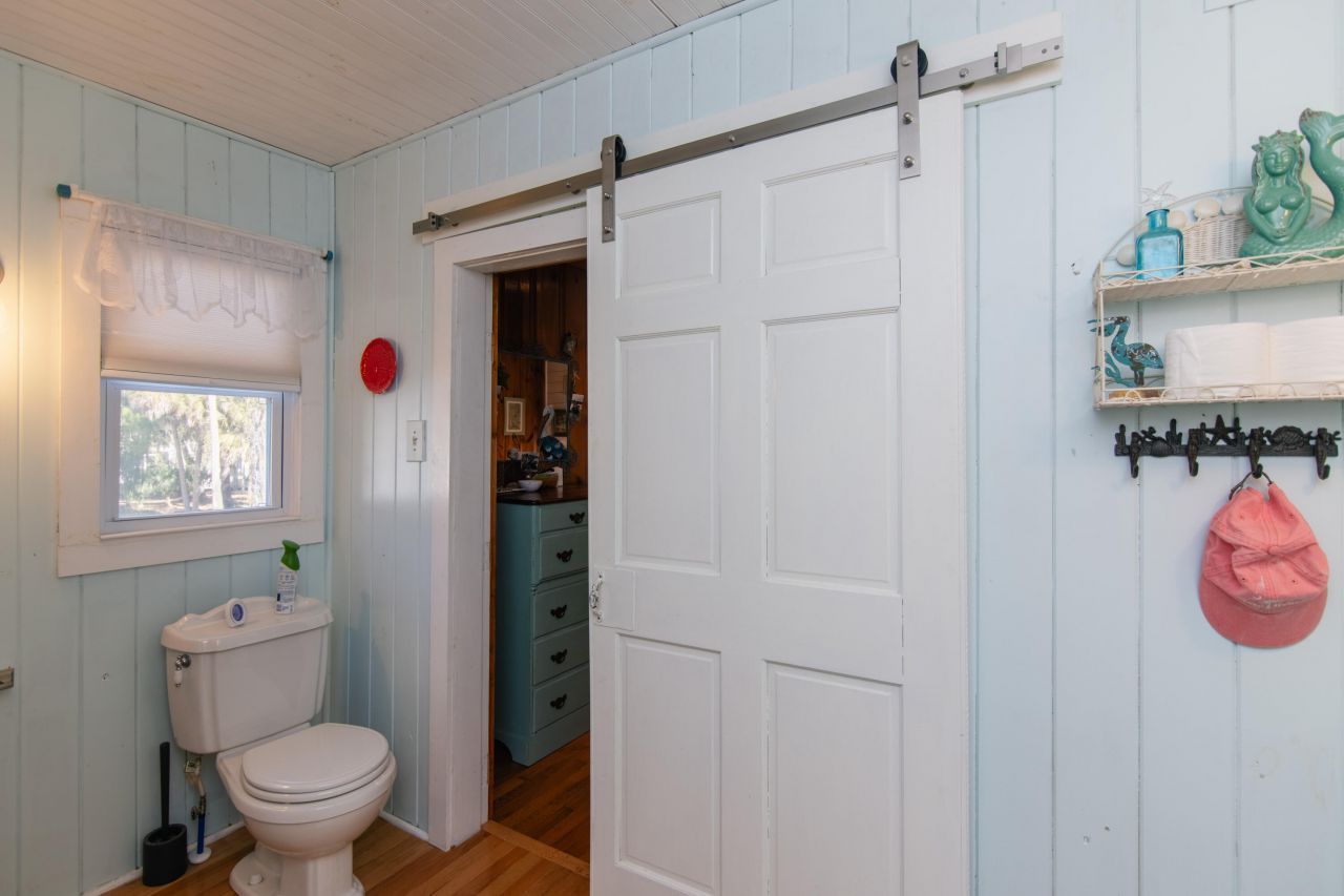 3304 Fort Street Photo 13