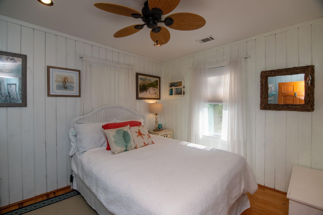 3304 Fort Street Photo 21