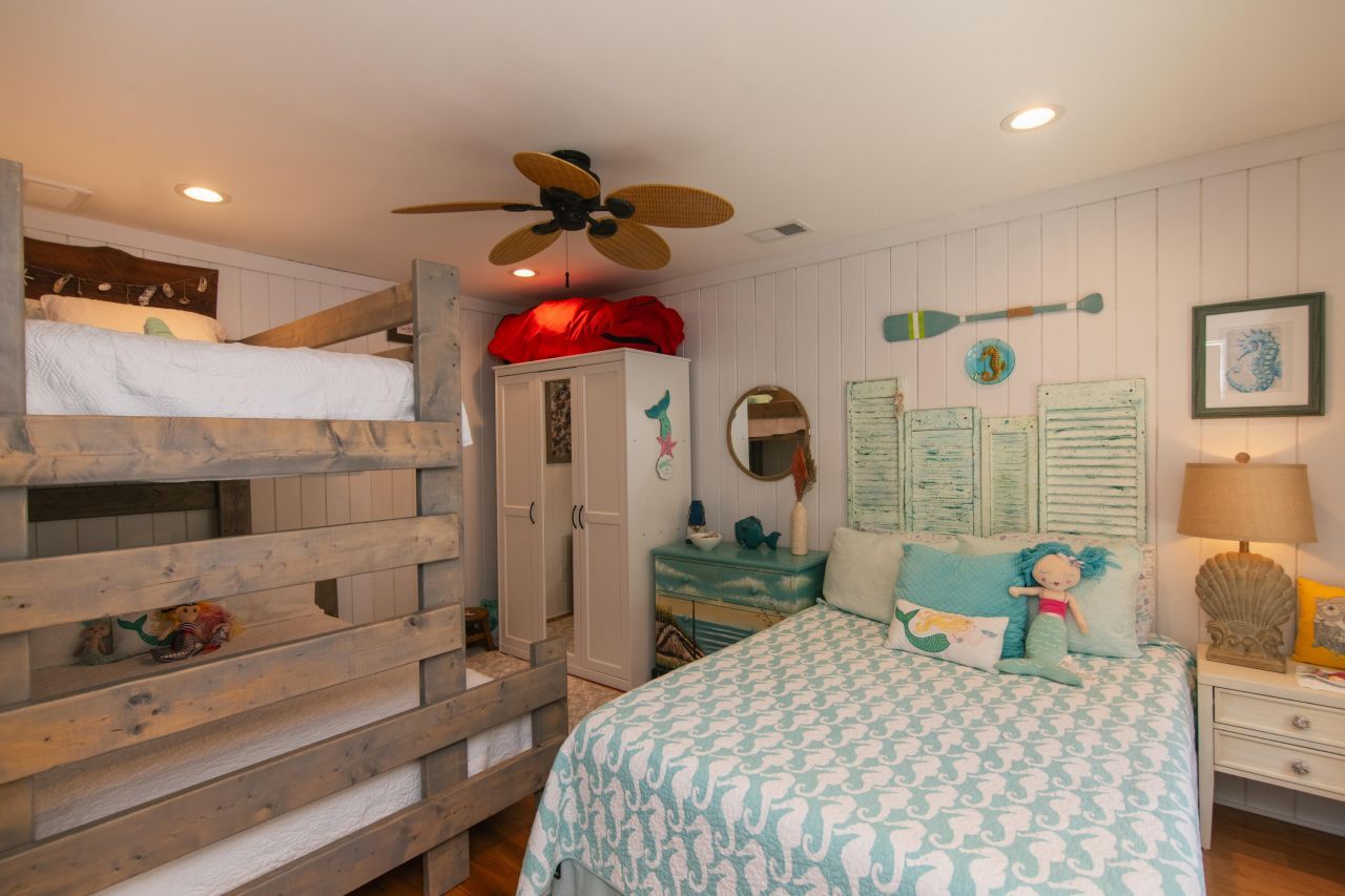 3304 Fort Street Photo 24