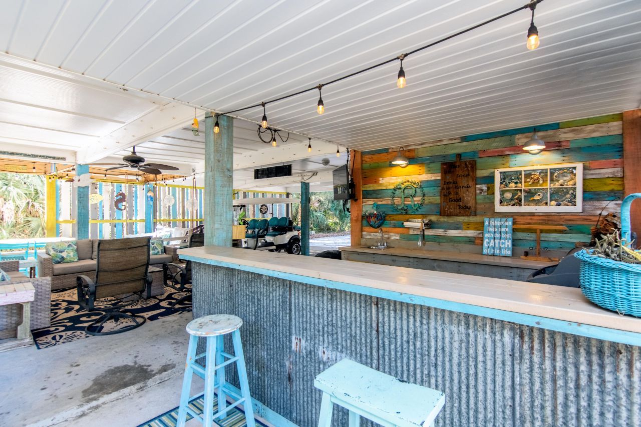 3304 Fort Street Photo 32