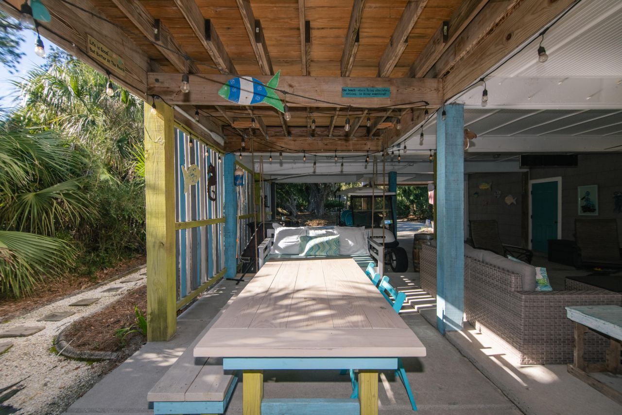 3304 Fort Street Photo 33