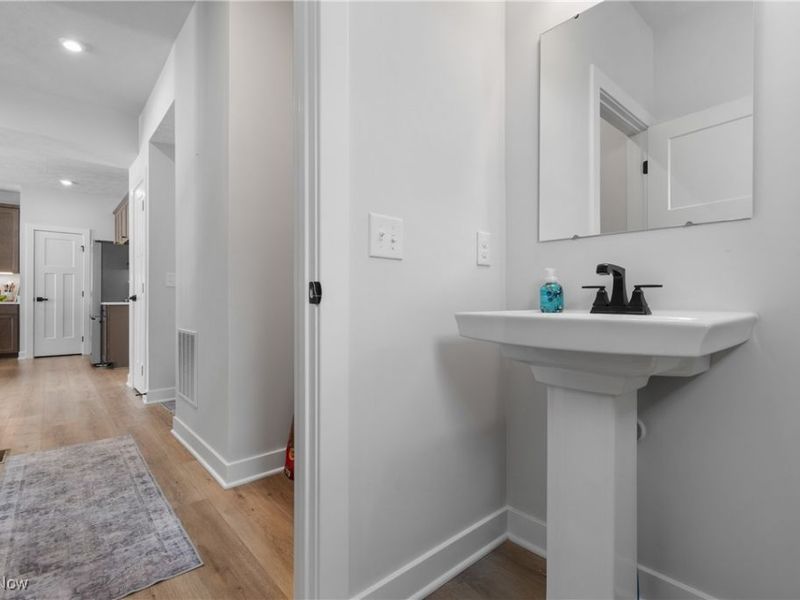 6816 Harrington Court Avenue NE, Canton, OH 44721 Photo 24