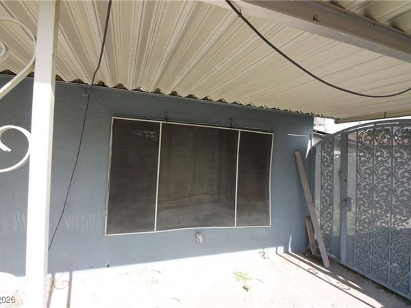 4135 Comb Circle, Las Vegas, NV 89104