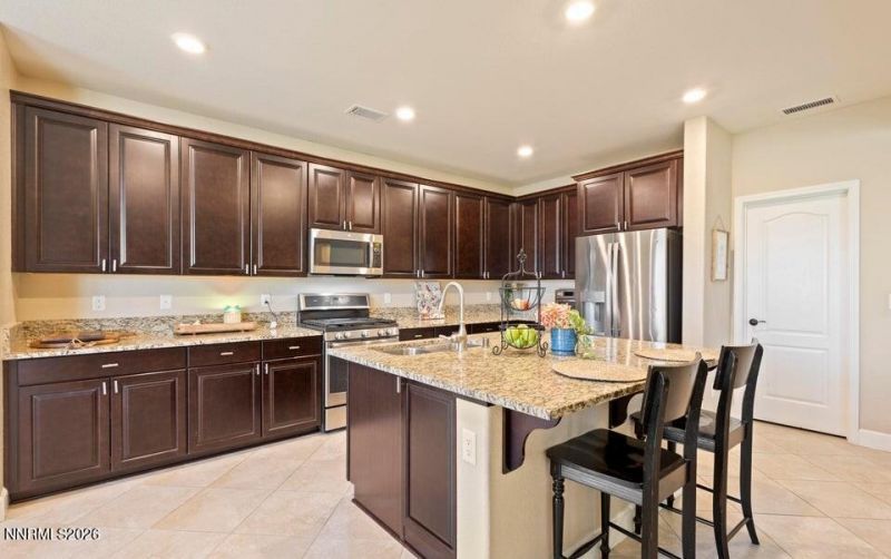 10460 Mott Drive, Reno, NV 89521 Photo