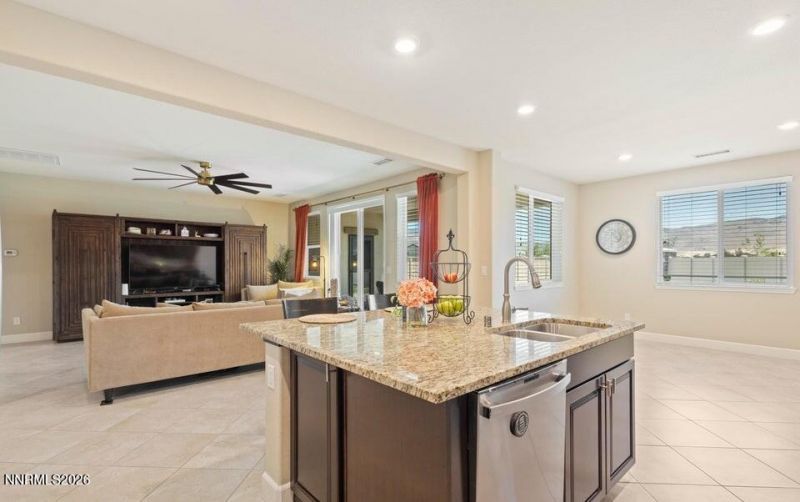 10460 Mott Drive, Reno, NV 89521 Photo