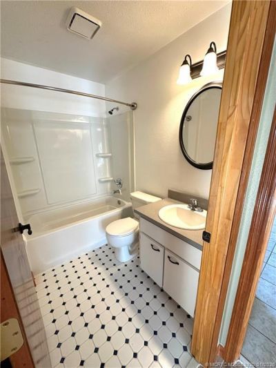 608 SE Dean Terrace, Port Saint Lucie, FL 34984 Photo