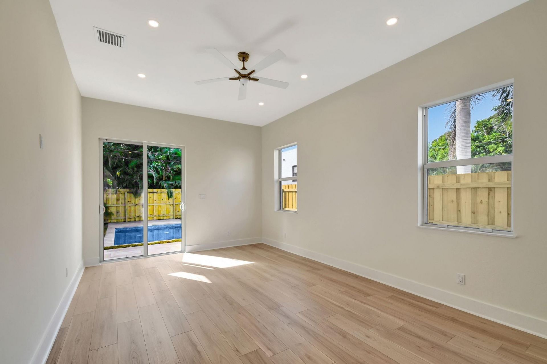 732 Flamingo Drive, West Palm Beach, FL 33401 Photo