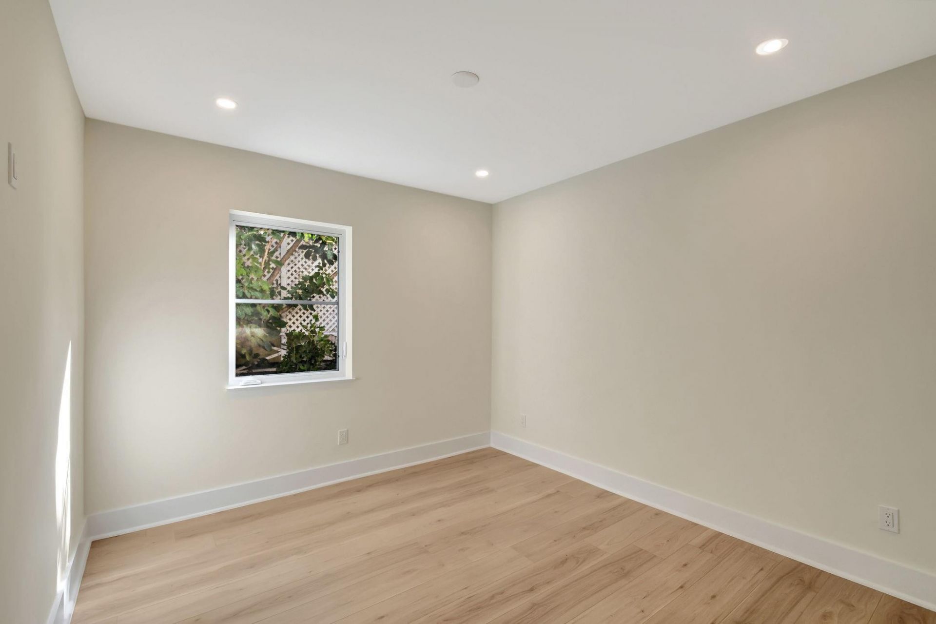 732 Flamingo Drive, West Palm Beach, FL 33401 Photo