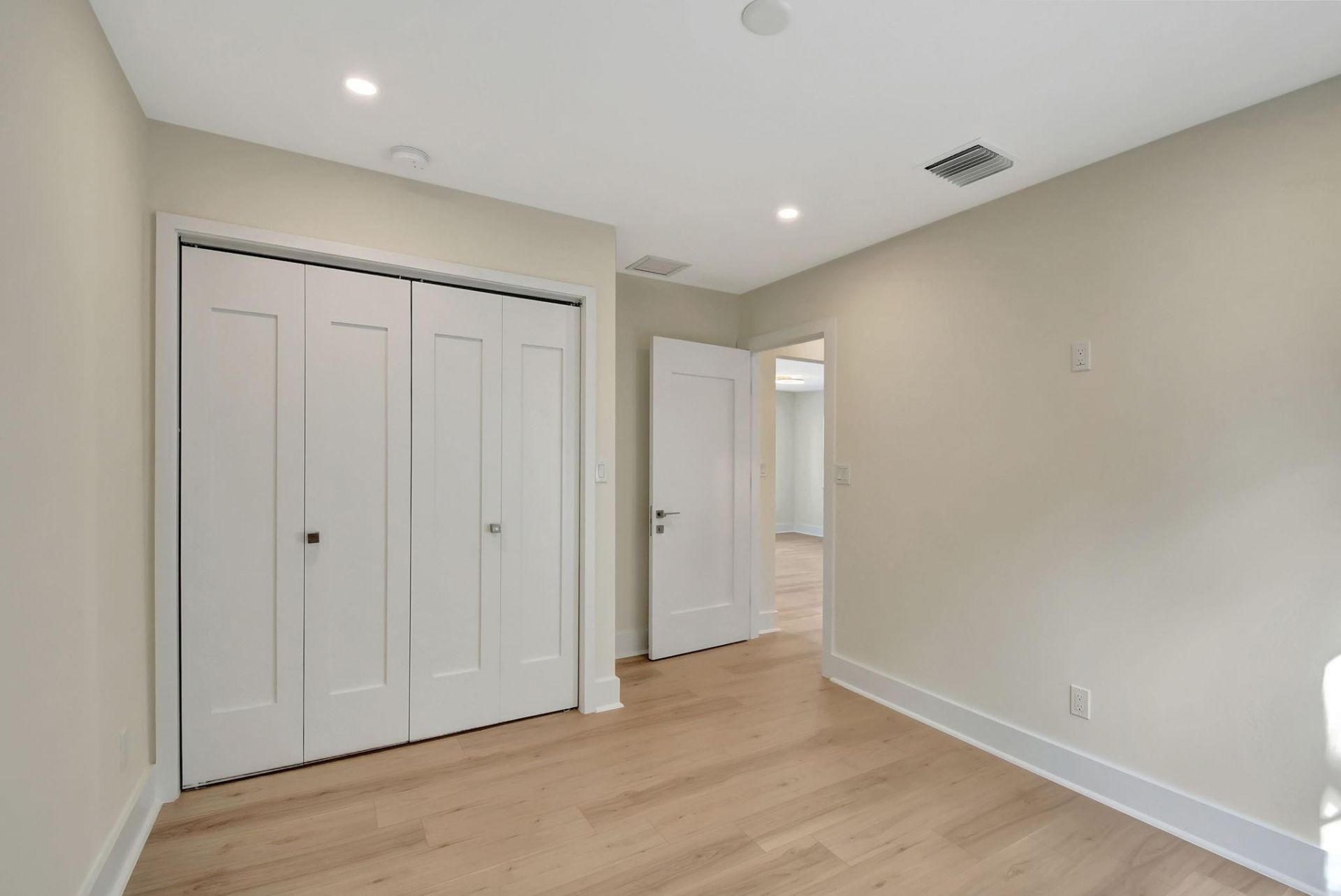 732 Flamingo Drive, West Palm Beach, FL 33401 Photo