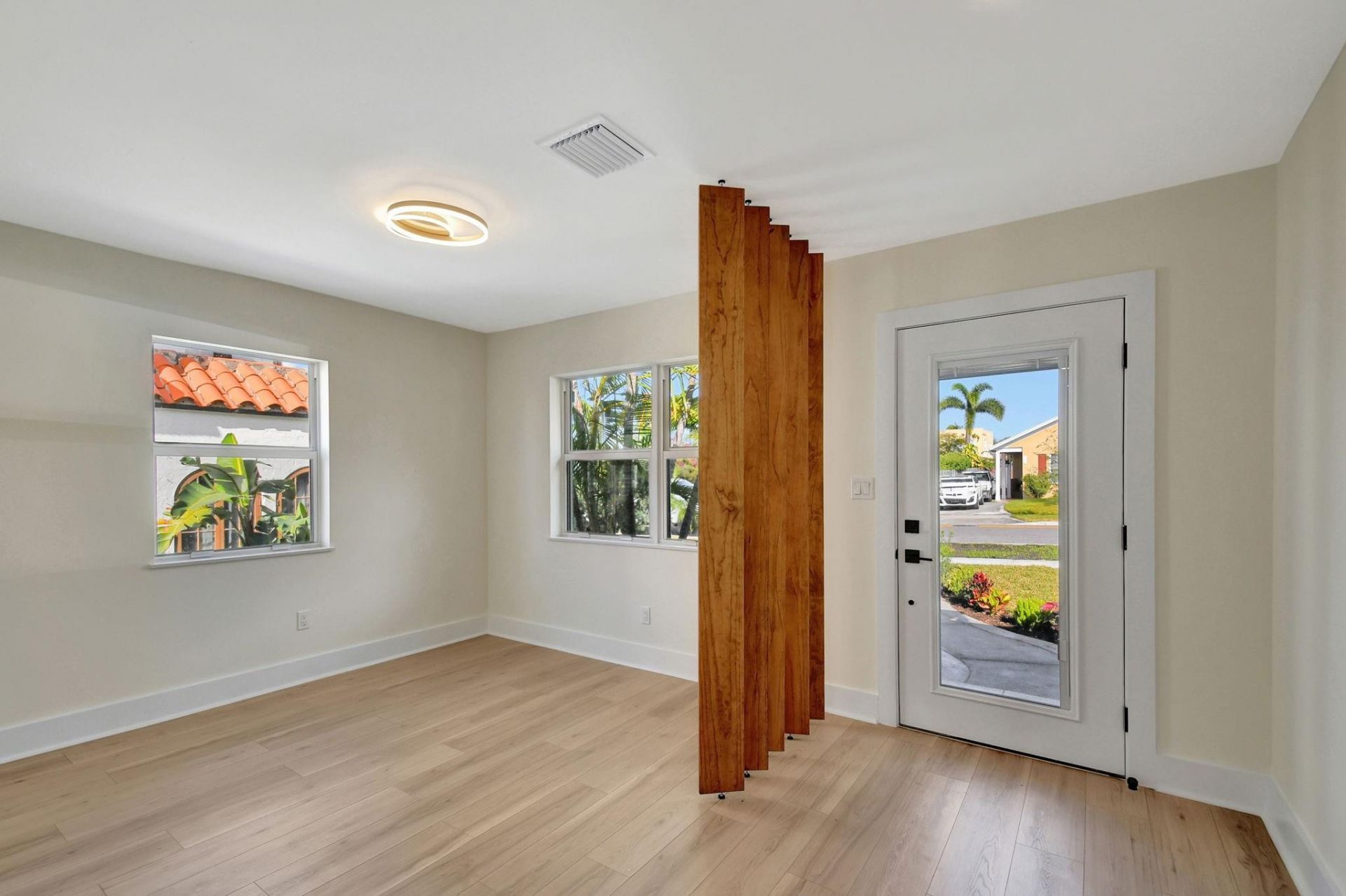 732 Flamingo Drive, West Palm Beach, FL 33401 Photo