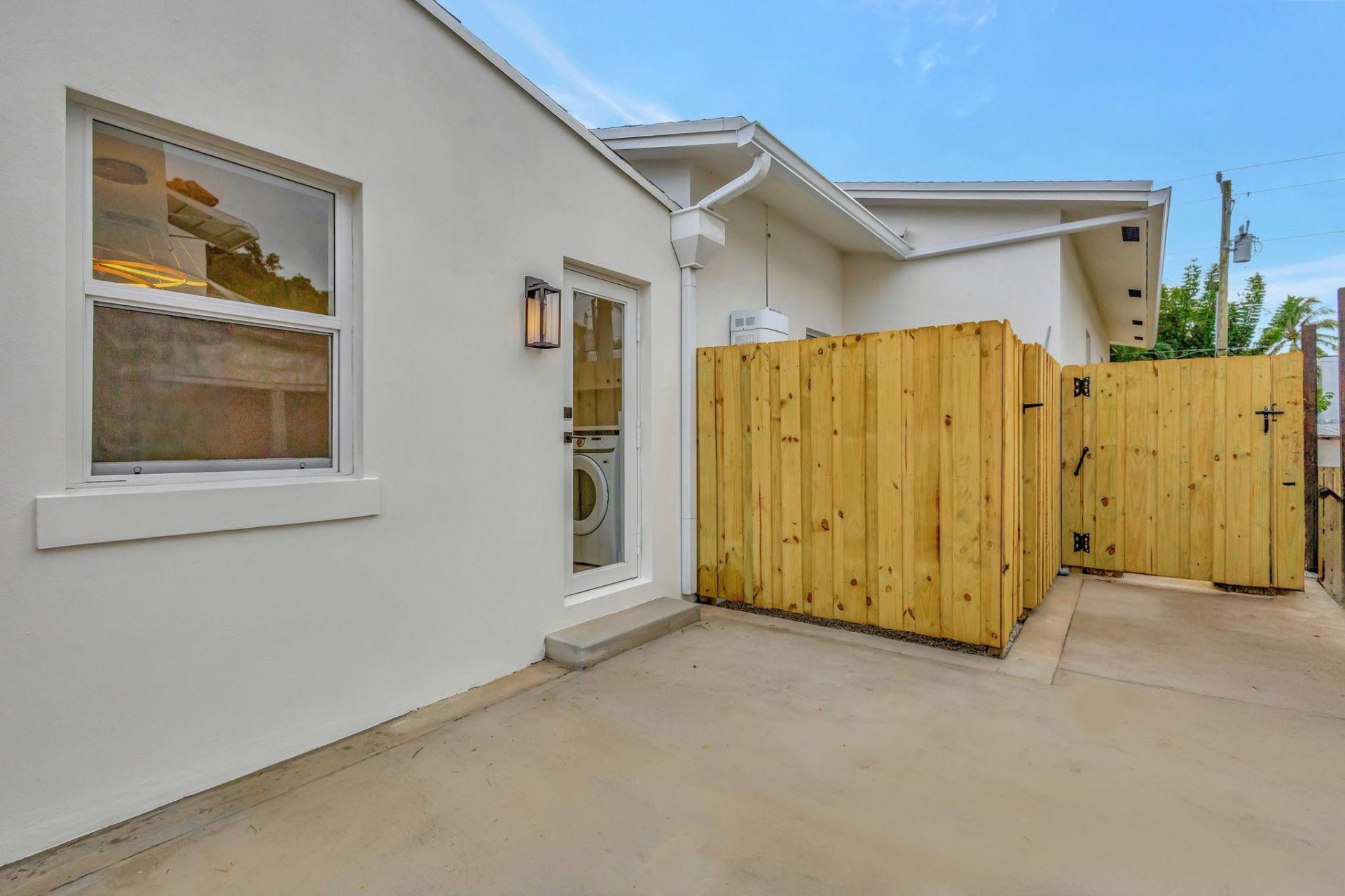 732 Flamingo Drive, West Palm Beach, FL 33401 Photo