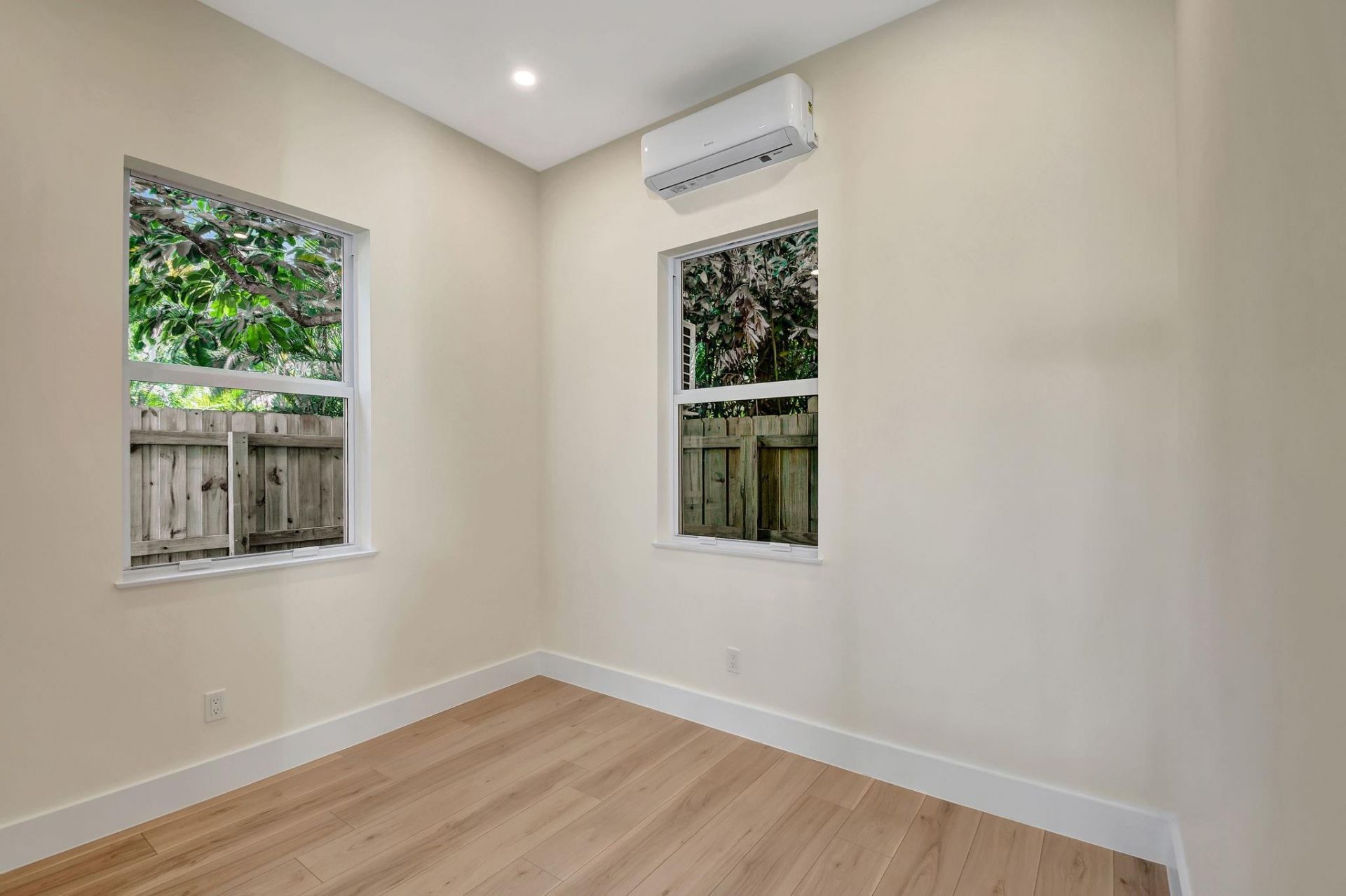 732 Flamingo Drive, West Palm Beach, FL 33401 Photo