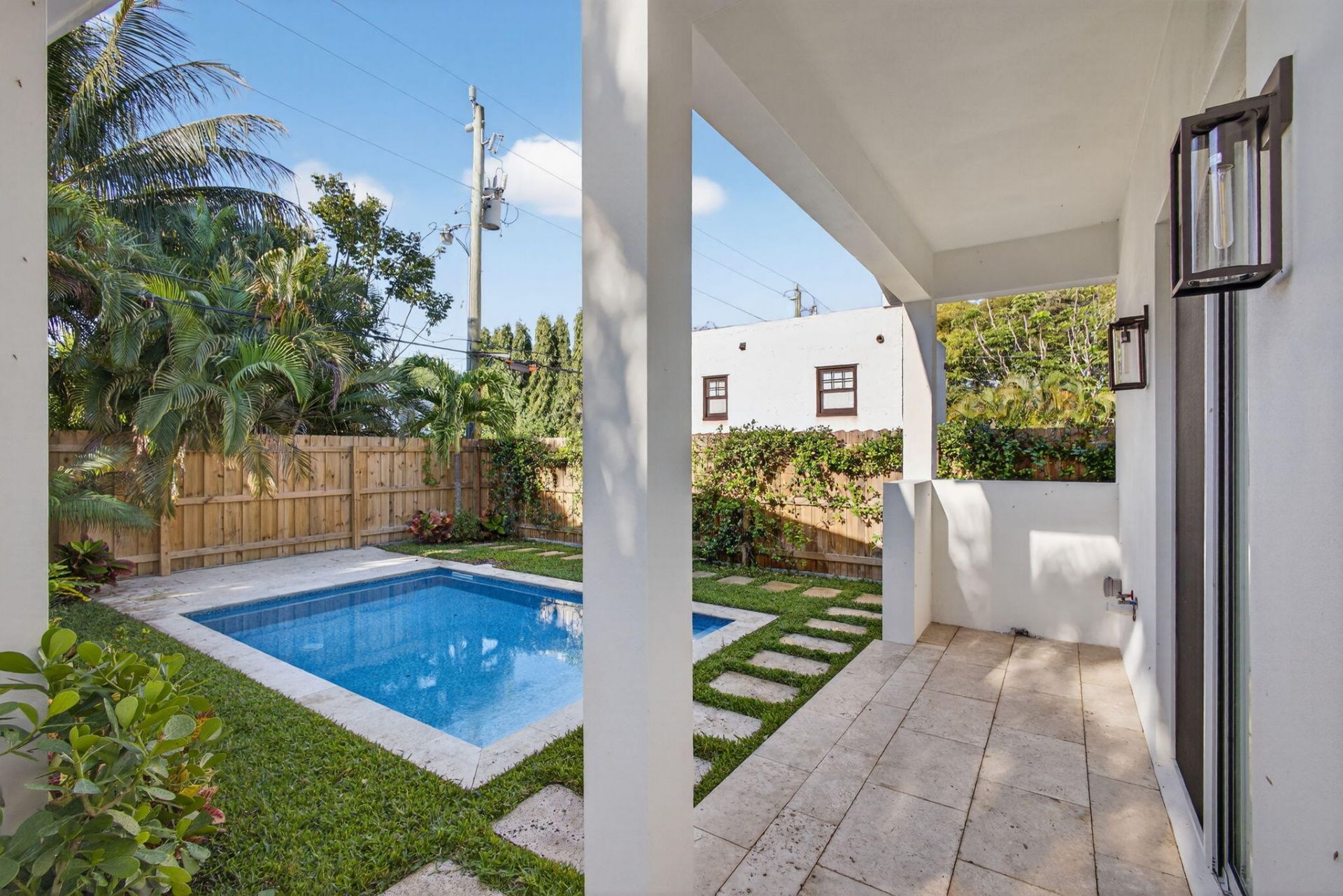 732 Flamingo Drive, West Palm Beach, FL 33401 Photo