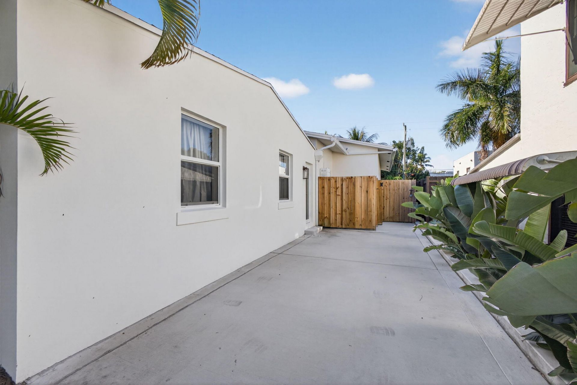 732 Flamingo Drive, West Palm Beach, FL 33401 Photo