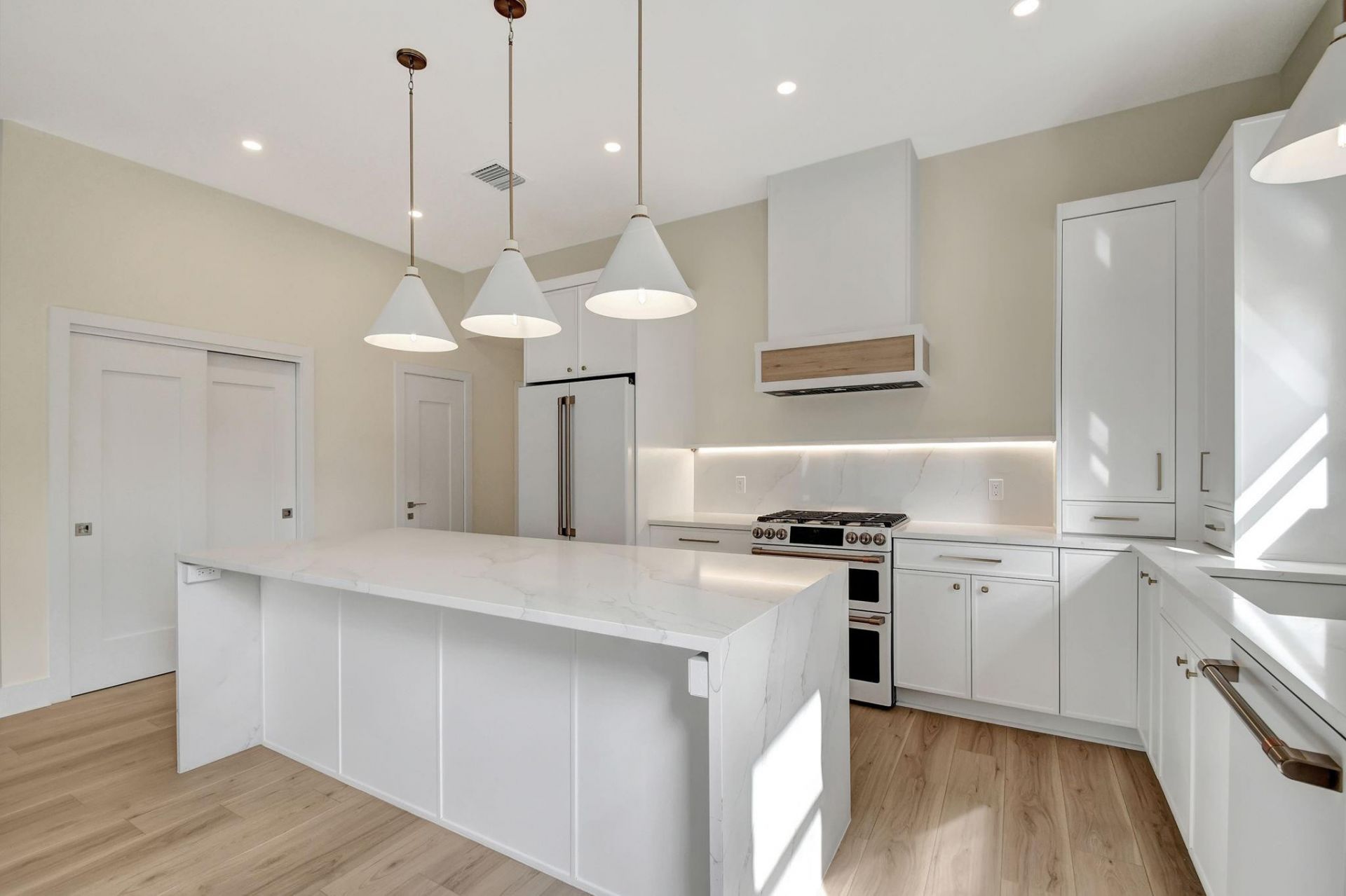 732 Flamingo Dr, West Palm Beach, FL 33401 Photo