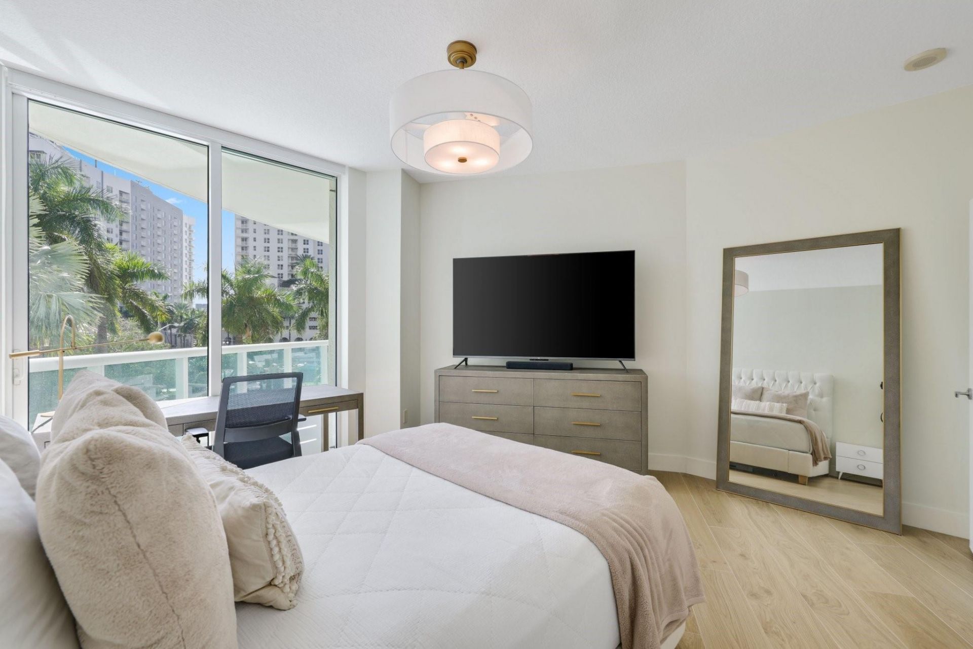 347 N New River Drive, Unit 301, Fort Lauderdale, FL 33301 Photo
