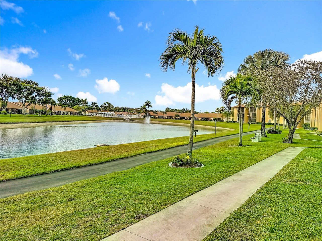 826 Sky Pine Way, Unit G2, Greenacres, FL 33415 Photo