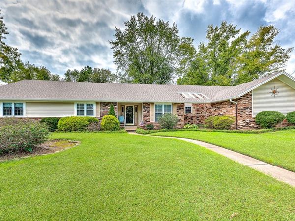 700 Woodland Drive, Rogers, AR 72756