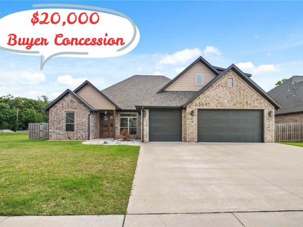 793 Verona Avenue, Tontitown, AR 72762