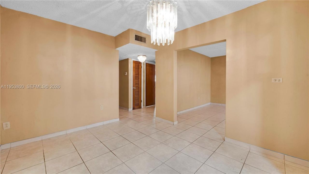 2615 SW 32nd Ave, Miami, FL 33133 Photo