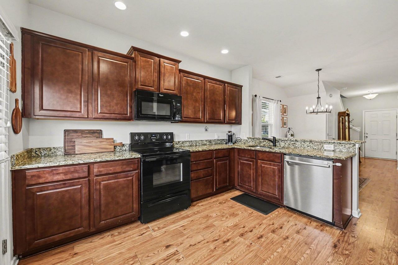 326 Cantley Court Photo 14