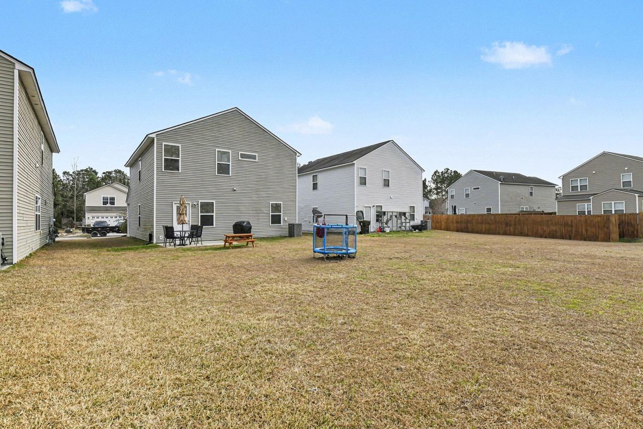 326 Cantley Court Photo 32