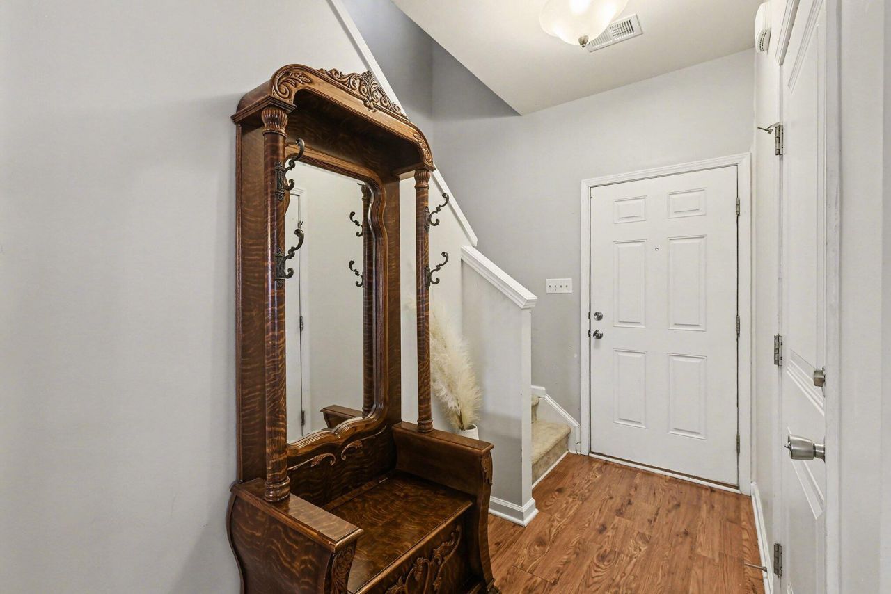 326 Cantley Court Photo 9