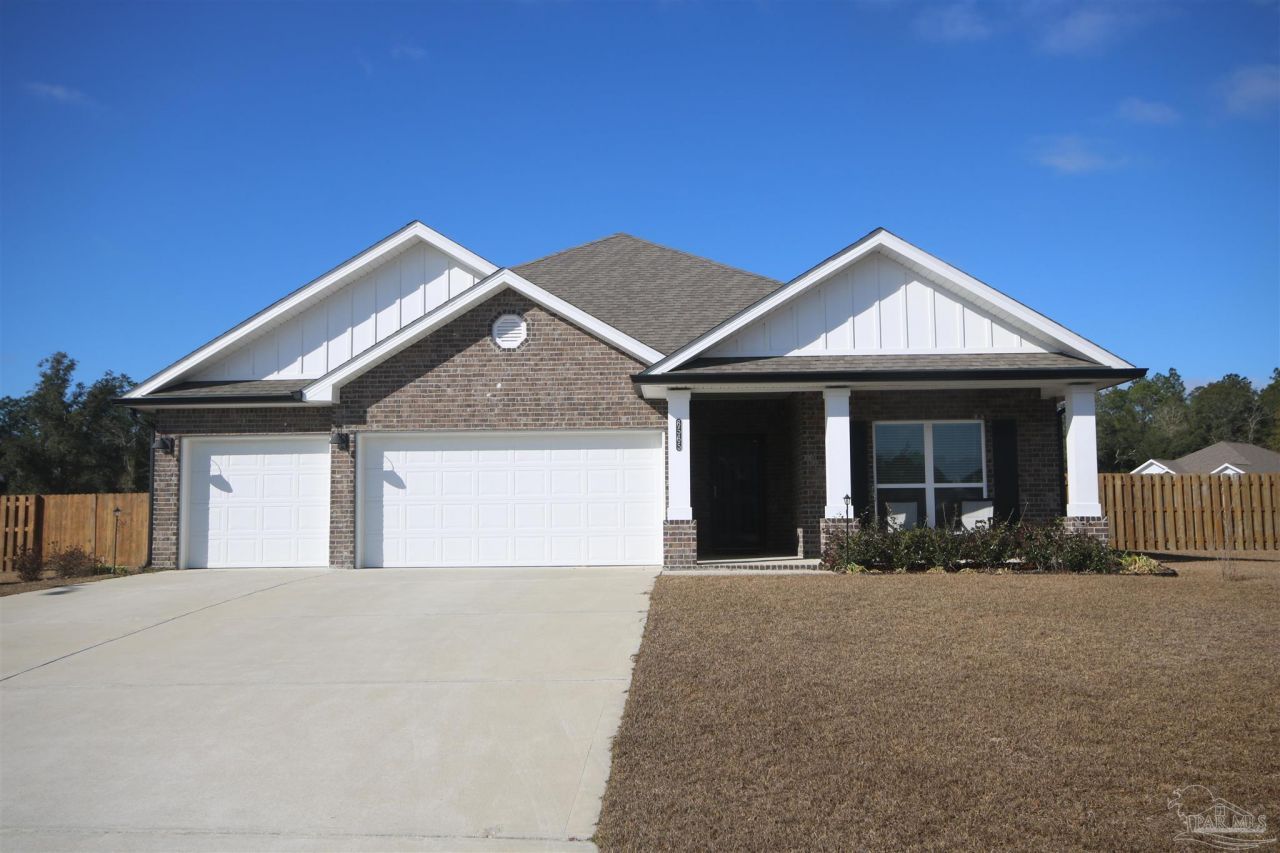 6565 Captiva Dr, Milton, FL 32570 Main Photo