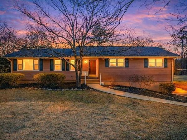 513 Rivercrest Drive, Woodstock, GA 30188