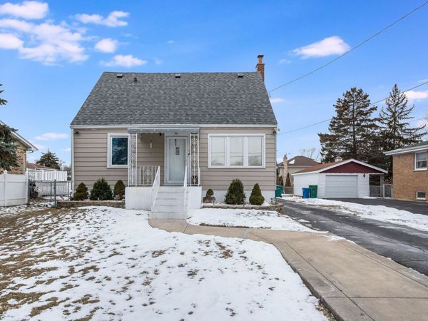 8254 Linder Avenue, Burbank, IL 60459