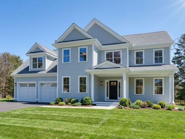 23 Winter St., Medfield, MA 02052